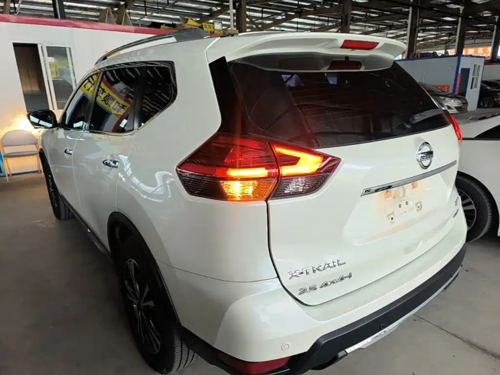 Nissan X-Trail — миниатюра 5