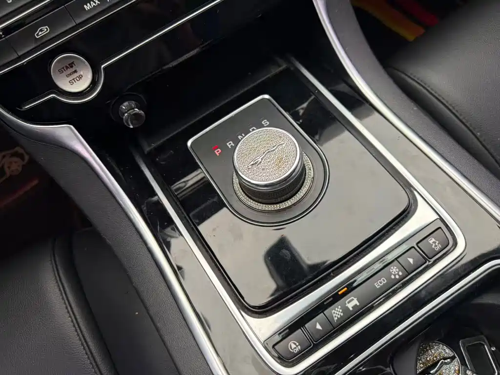 Jaguar XEL 2019 2.0T 200PS Elite