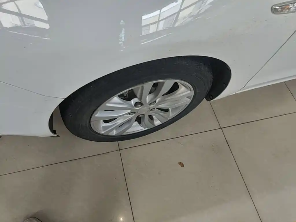 Buick Excelle — миниатюра 23