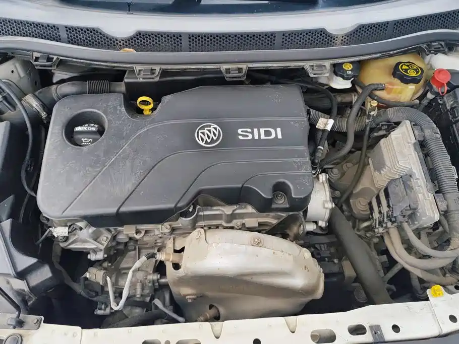 Buick Verano — миниатюра 10