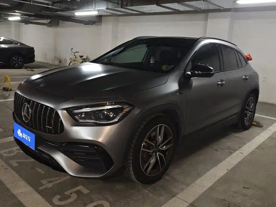 Mercedes-Benz GLA AMG
