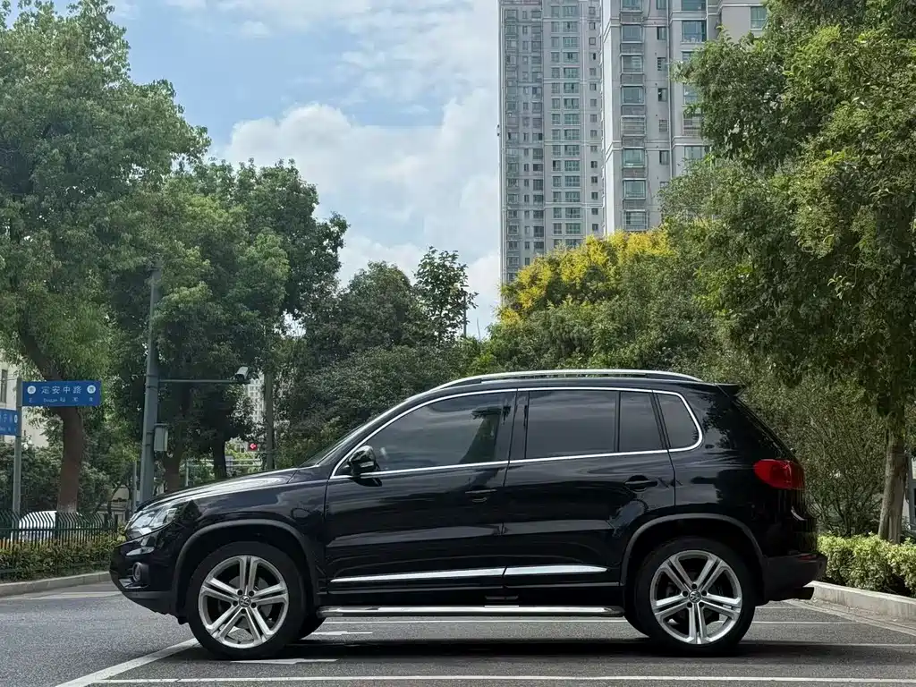 Volkswagen Tiguan — миниатюра 5