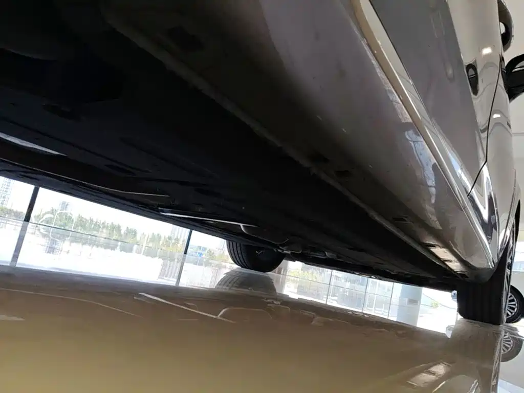 Hongqi Hongqi H5 — миниатюра 4