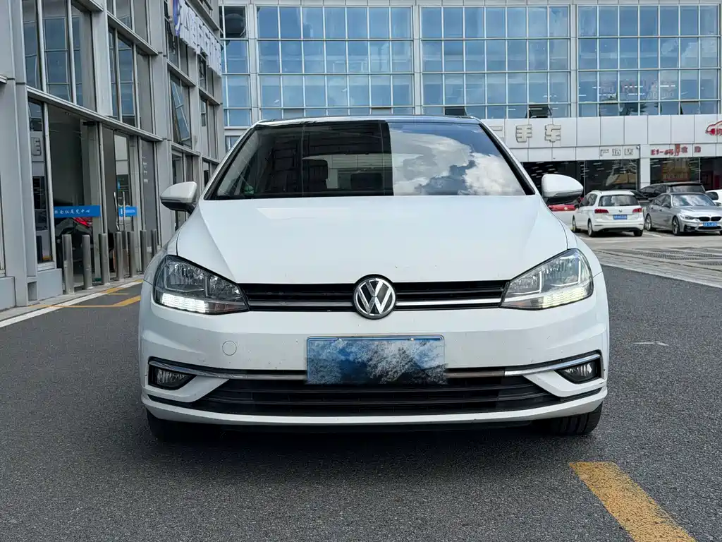 Volkswagen Golf — миниатюра 2