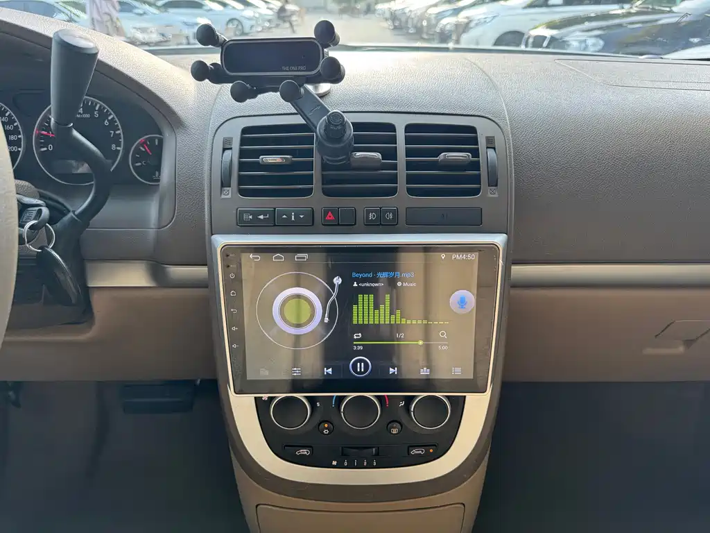 Buick GL8 — миниатюра 8
