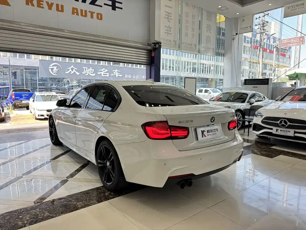 BMW 3 Series — миниатюра 17