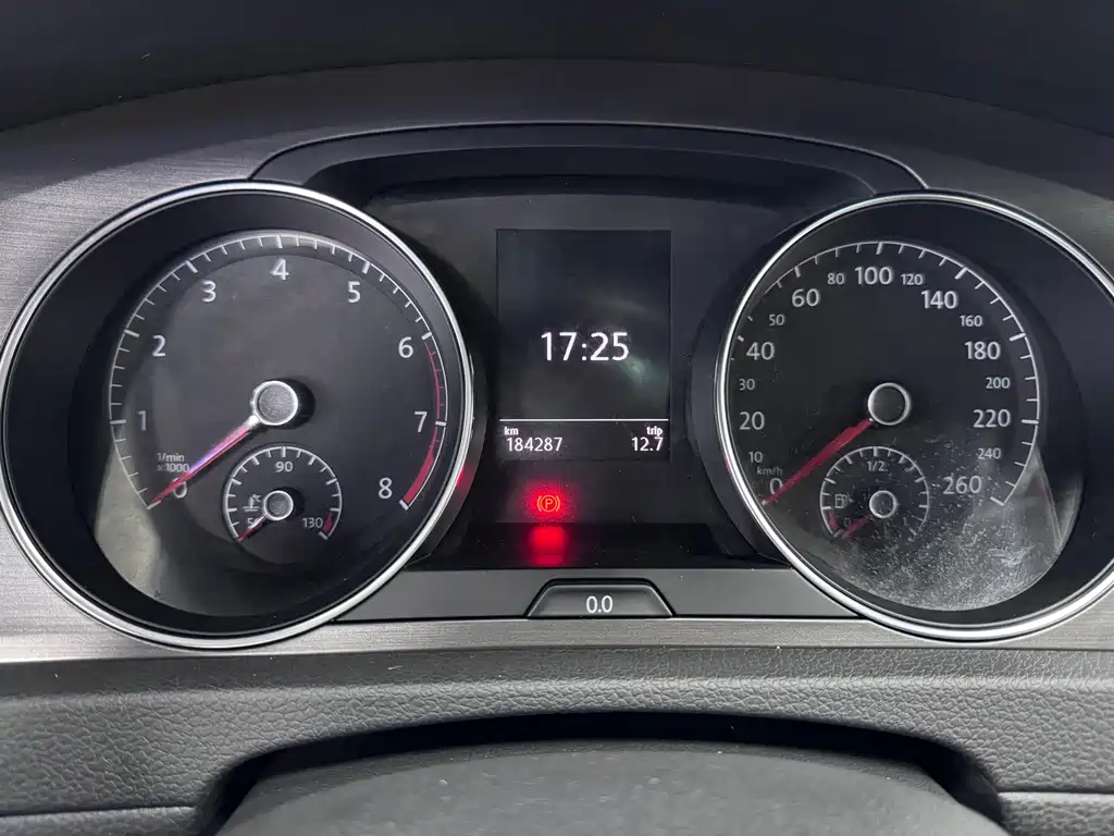 Volkswagen Golf — миниатюра 20