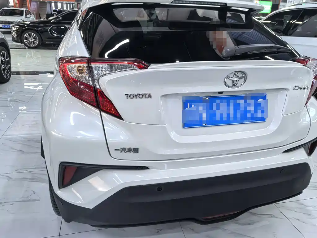 Toyota C-HR — миниатюра 5