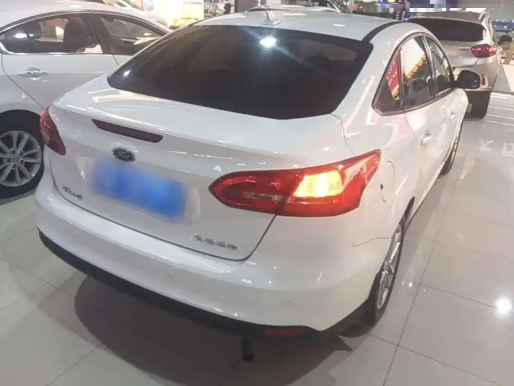 Ford Focus — миниатюра 7