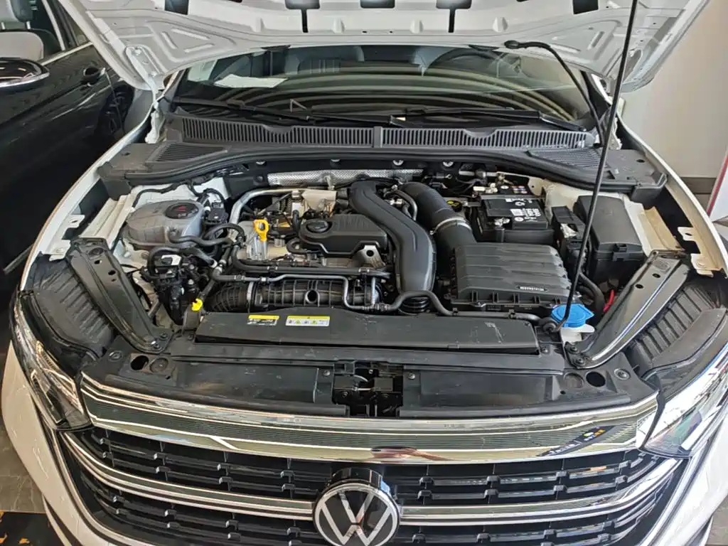 Volkswagen Sagitar — миниатюра 20