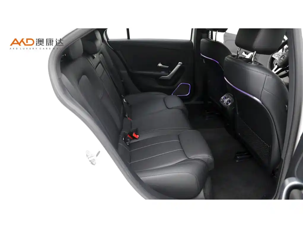 Mercedes-Benz A-Class — миниатюра 8