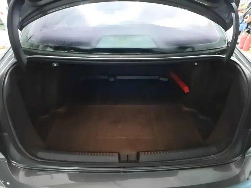 Volkswagen Sagitar — миниатюра 19