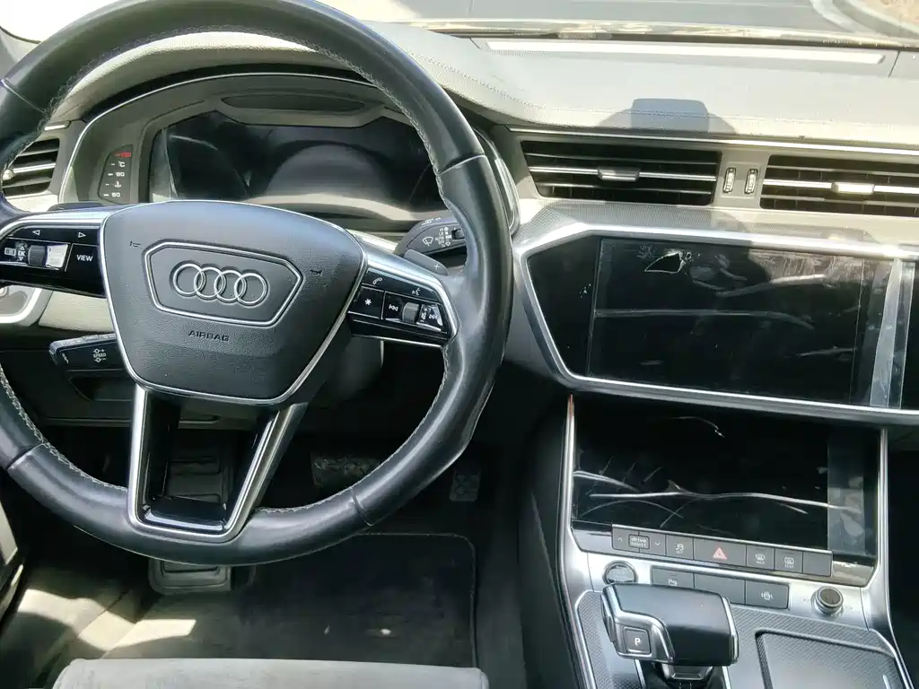 Audi A6L — миниатюра 10