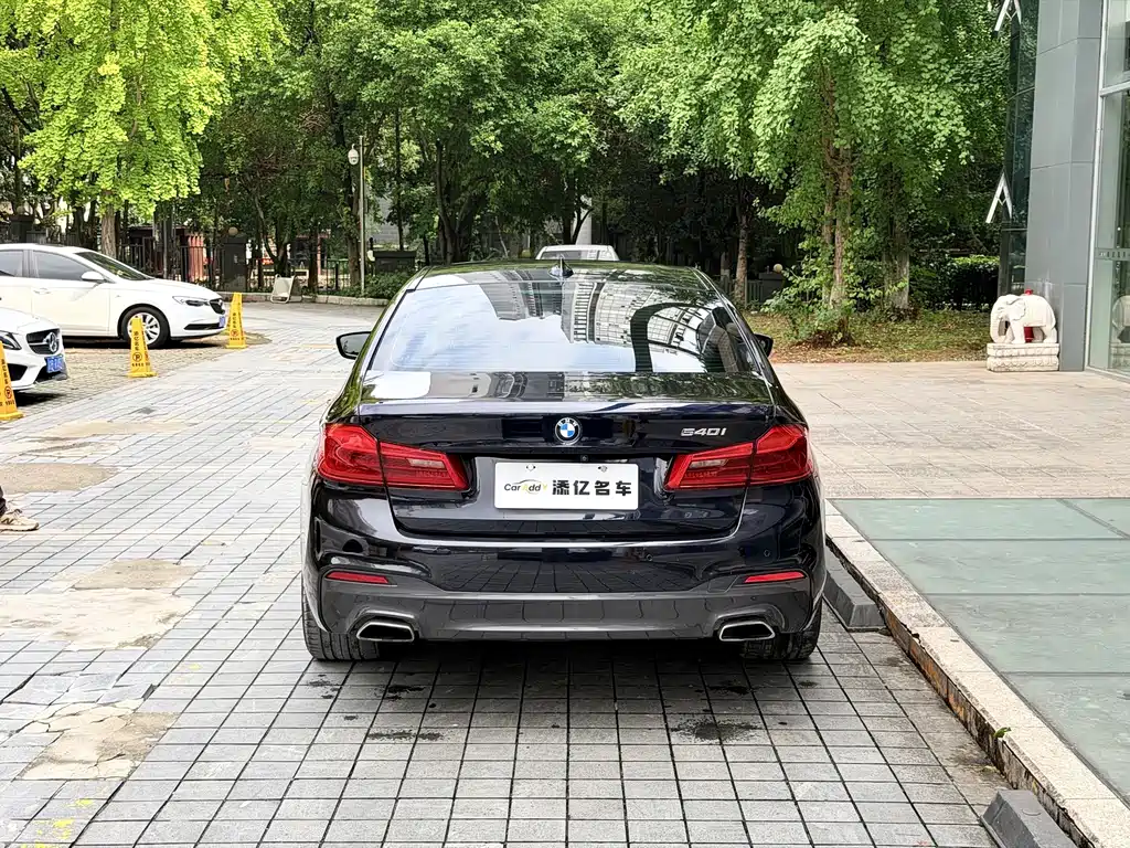 BMW 5 Series (Import) — миниатюра 6
