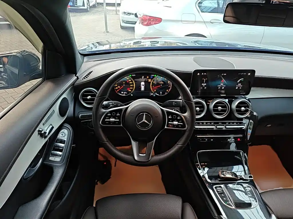 Mercedes-Benz GLC — миниатюра 11