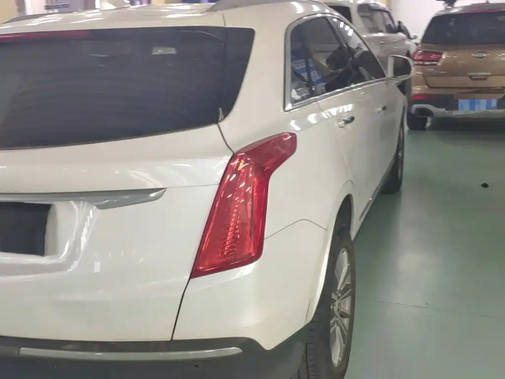 Cadillac XT5 — миниатюра 8