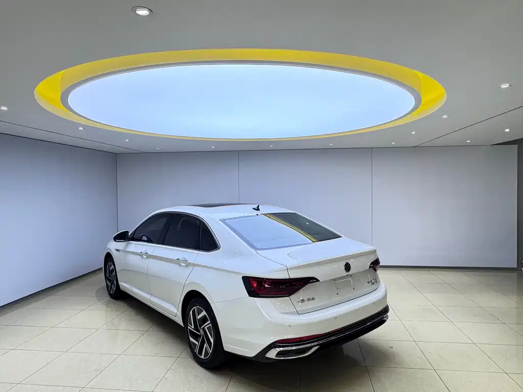 Volkswagen Sagitar 2023 280TSI DSG