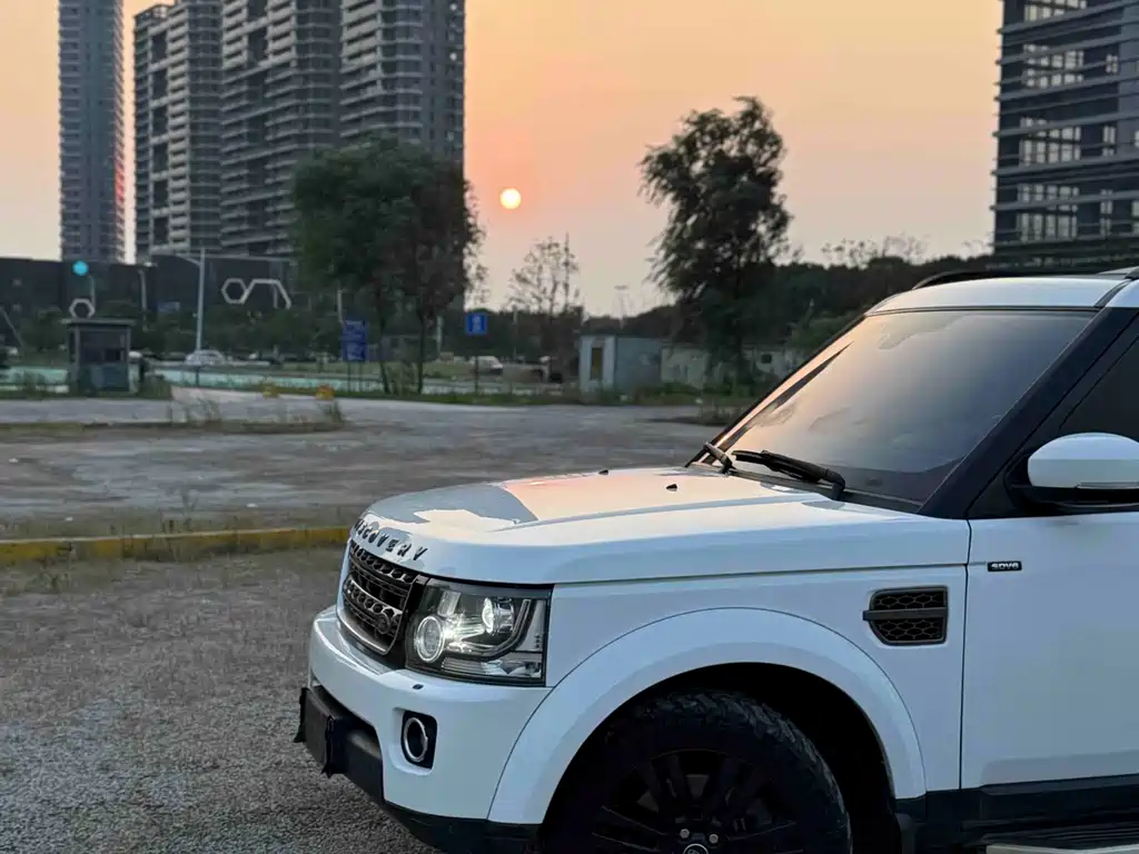 Land Rover Discovery 2016 3.0 SDV6 HSE