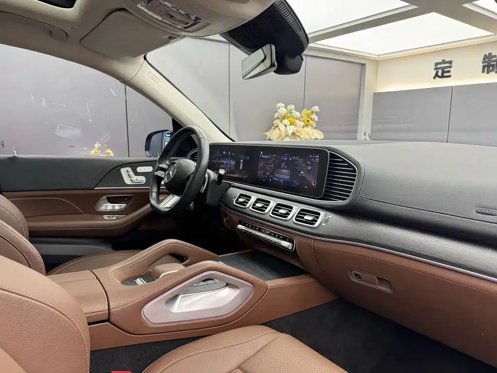 Mercedes-Benz GLS — миниатюра 6