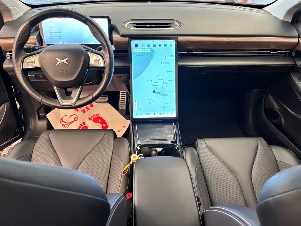 XPeng P5 — миниатюра 10
