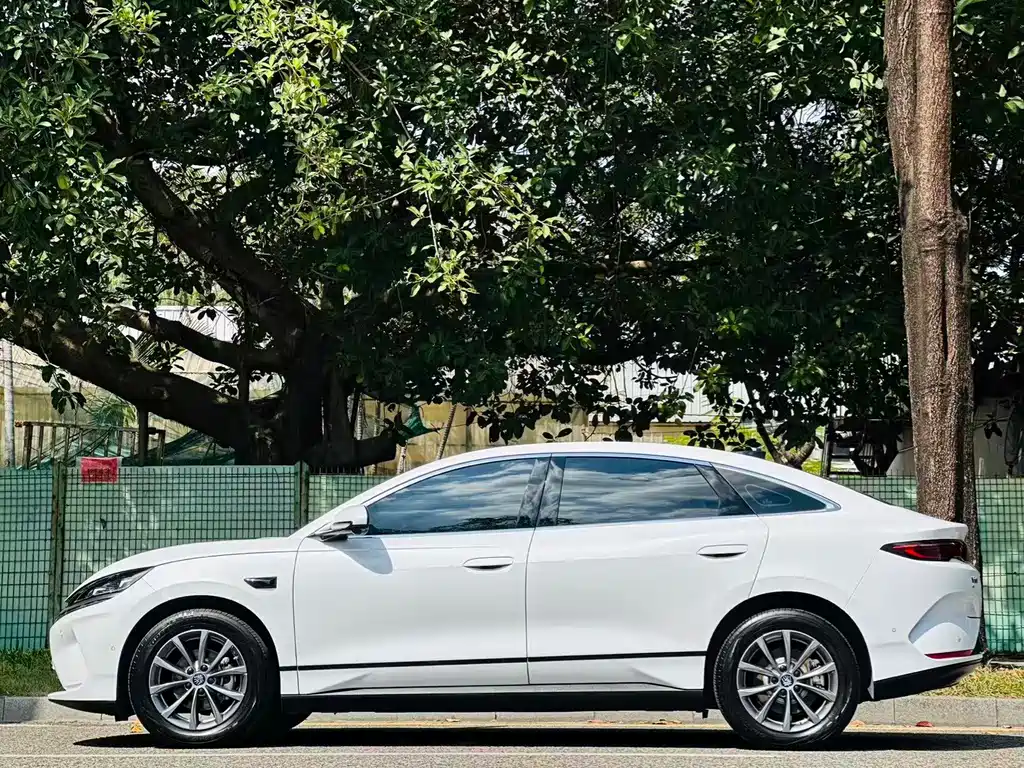 BYD Qin L — миниатюра 3