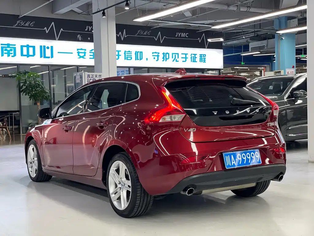 Volvo V40 — миниатюра 8
