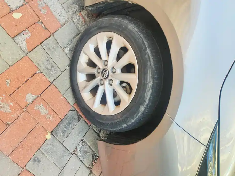 Toyota Corolla — миниатюра 6
