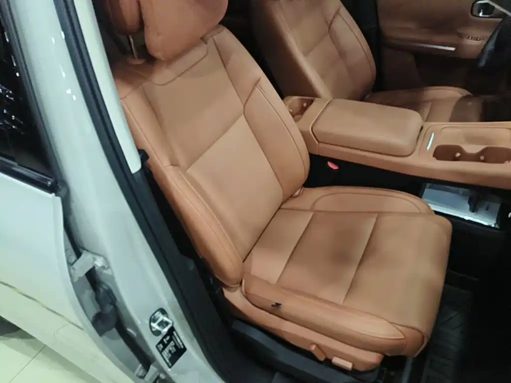 Leapmotor Leapmotor C10 — миниатюра 25