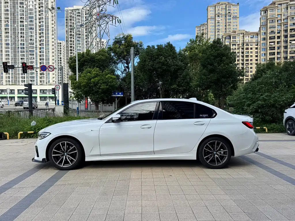 BMW 3 Series — миниатюра 3