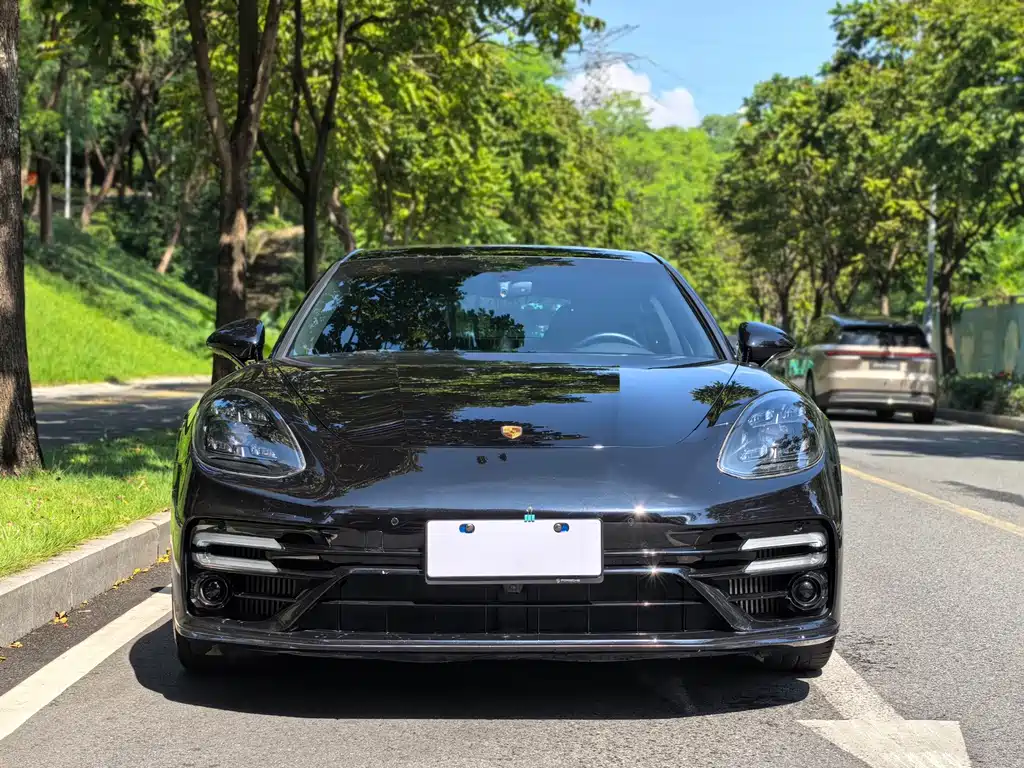 Porsche Panamera — миниатюра 2