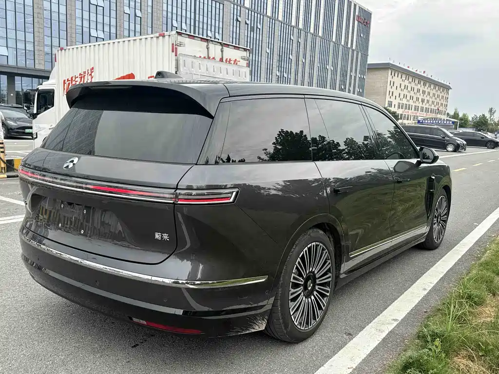 NIO ES8 2026 мест Executive Luxury