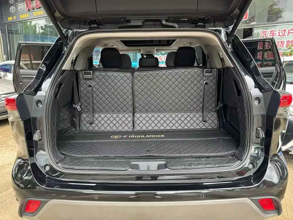 Toyota Highlander — миниатюра 8