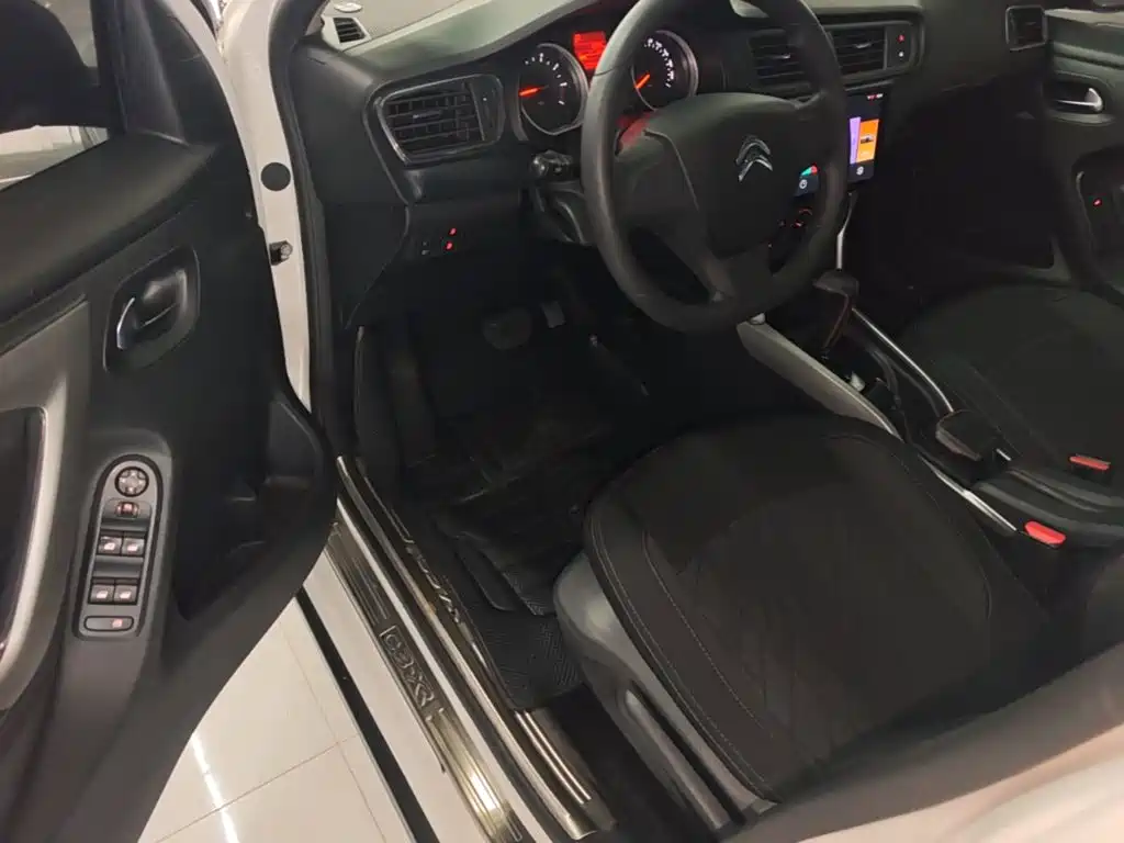 Citroen C3-XR — миниатюра 16