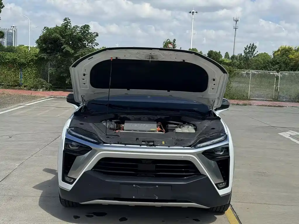 NIO ES8 — миниатюра 8
