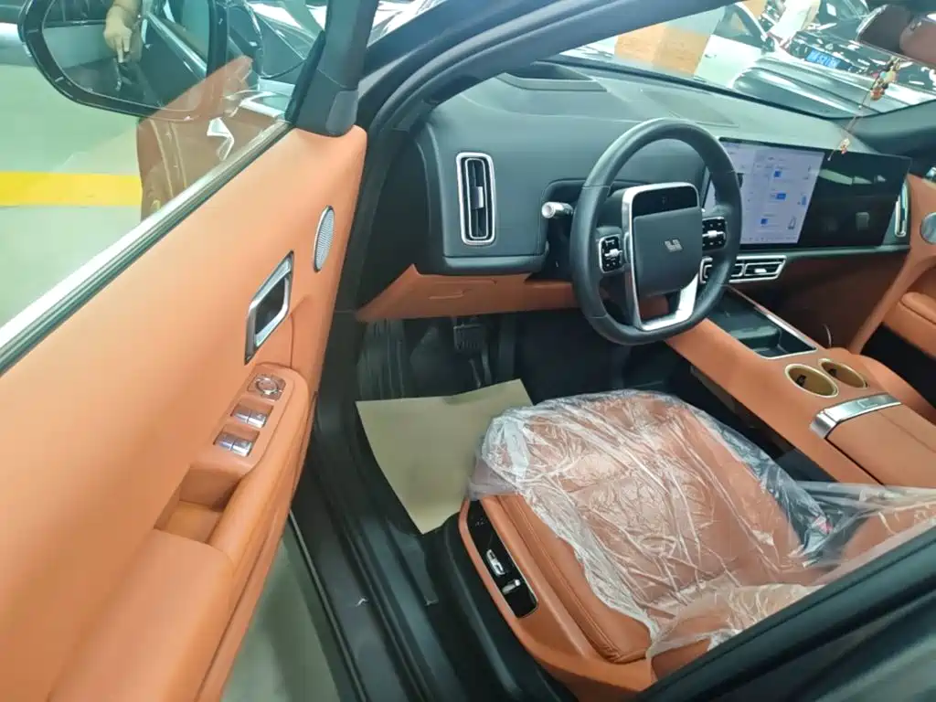 Li Auto Li L8 — миниатюра 16