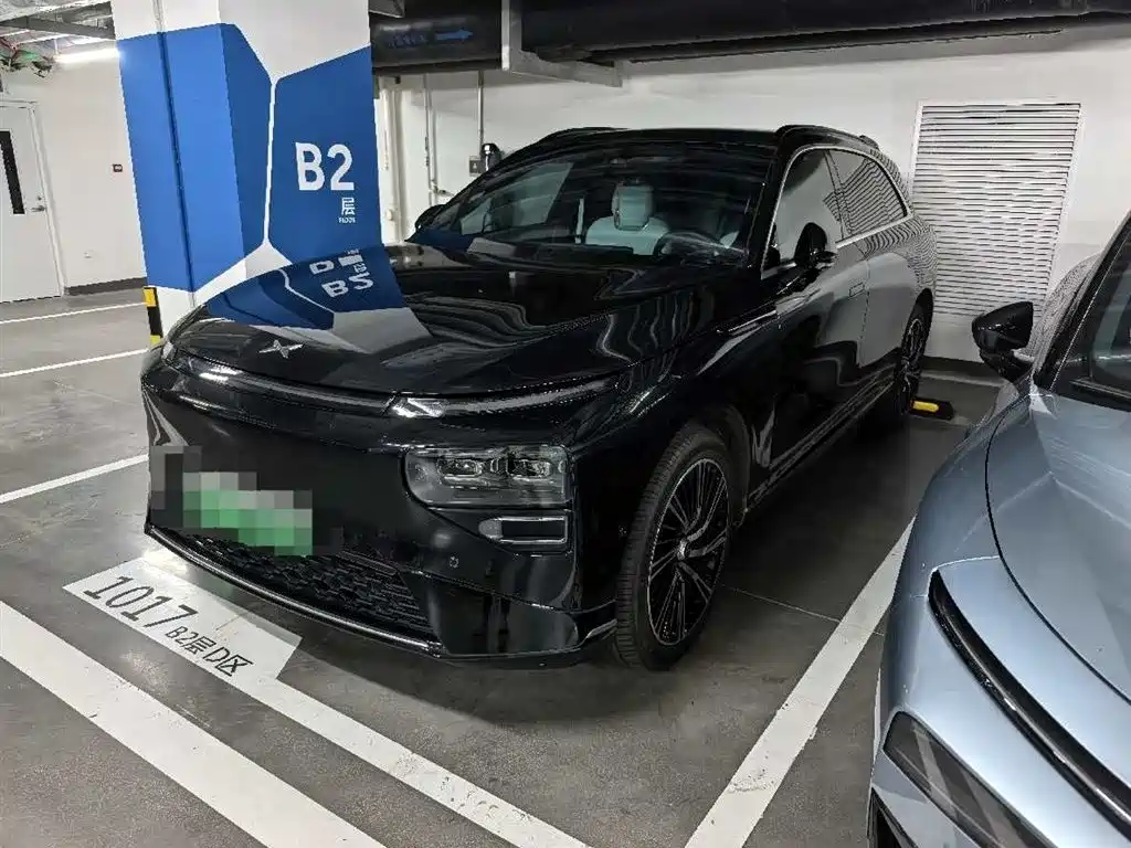 Xpeng G9