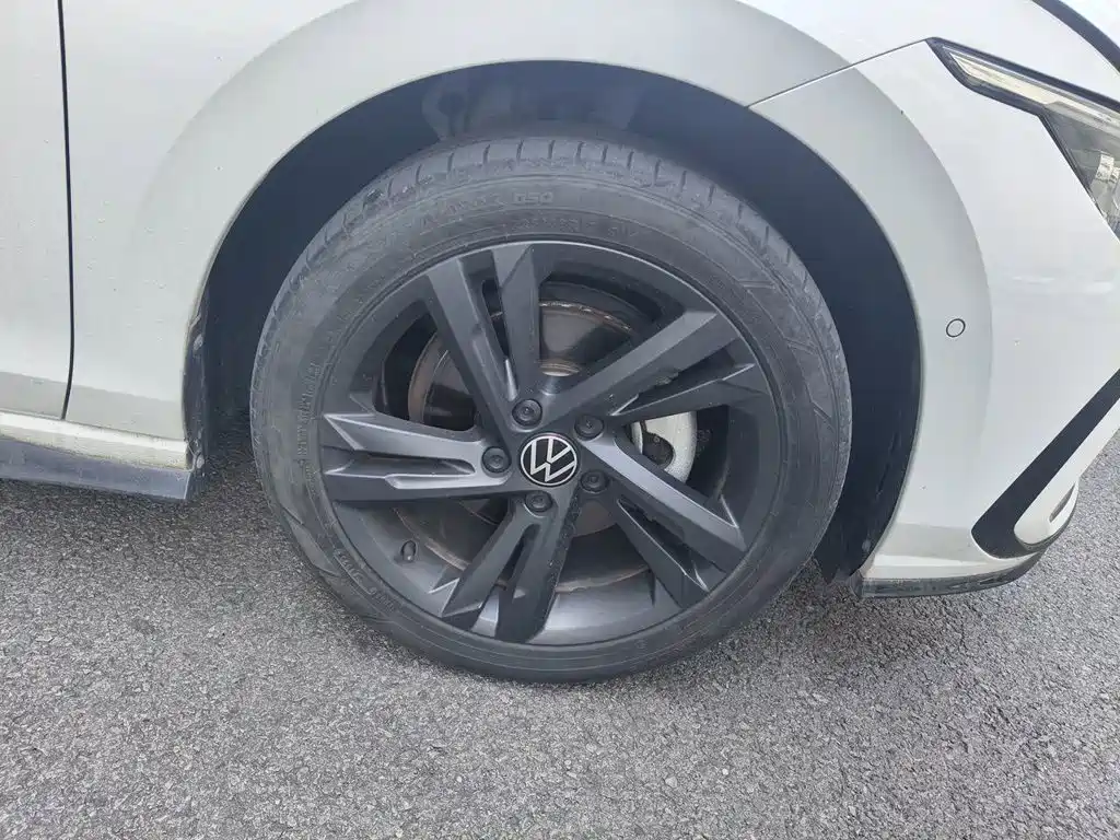 Volkswagen Golf — миниатюра 25