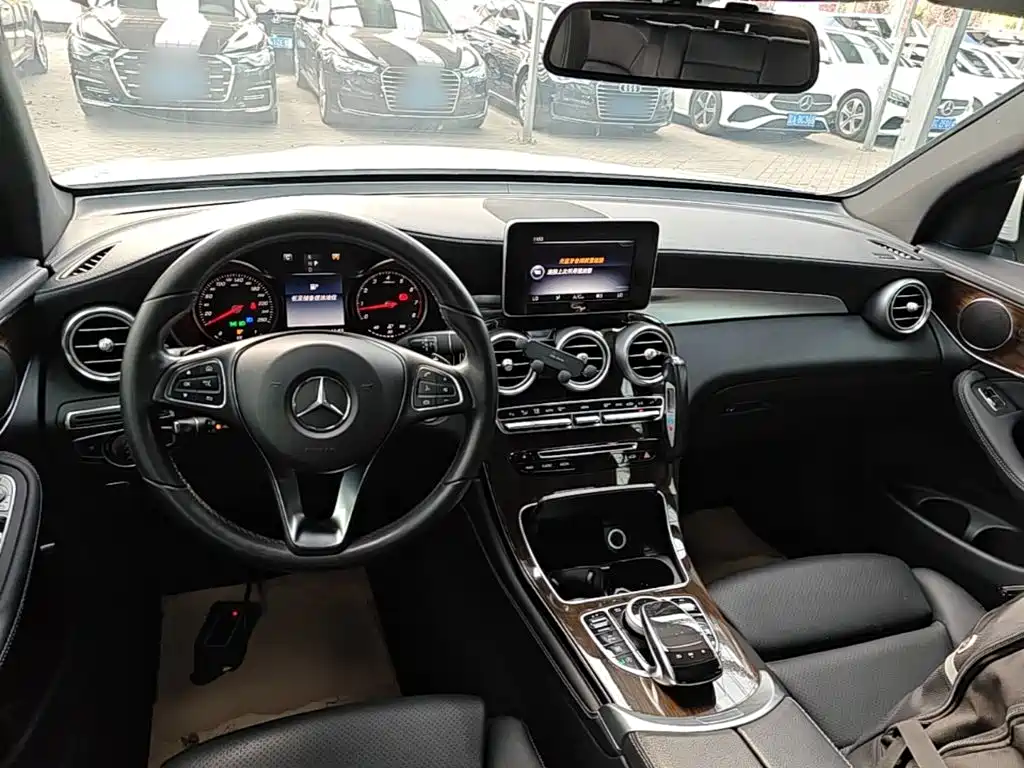 Mercedes-Benz GLC — миниатюра 10