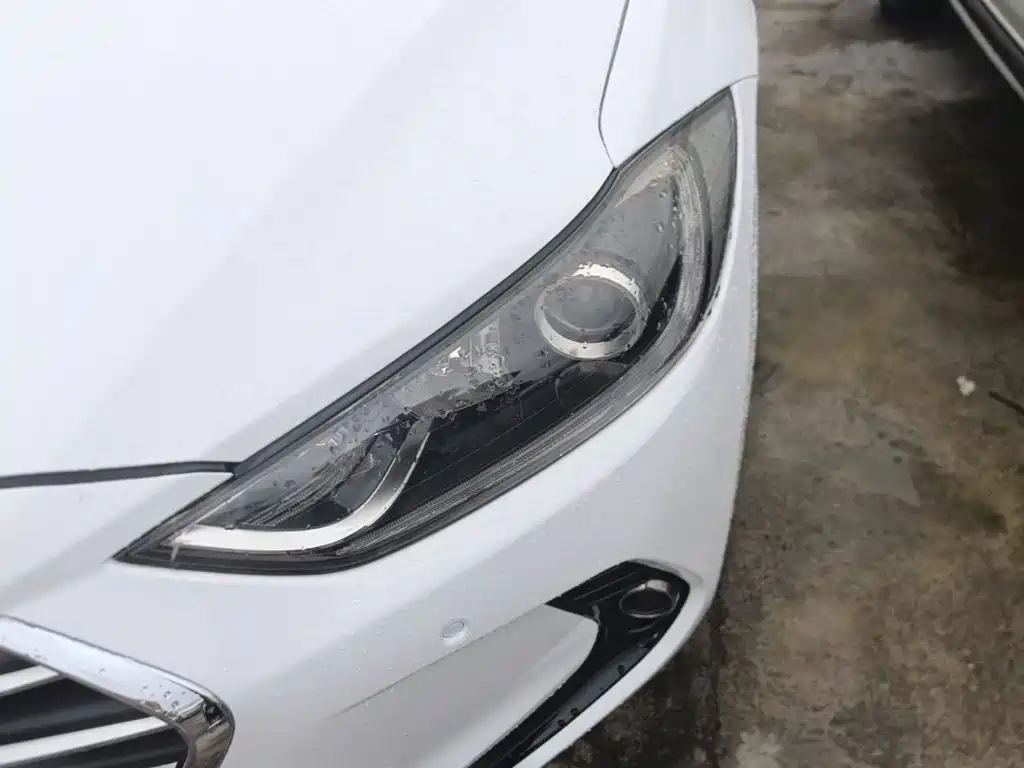 Hyundai Elantra — миниатюра 24