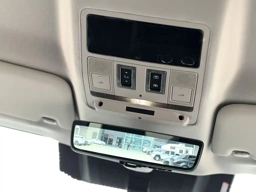 Land Rover Defender — миниатюра 14