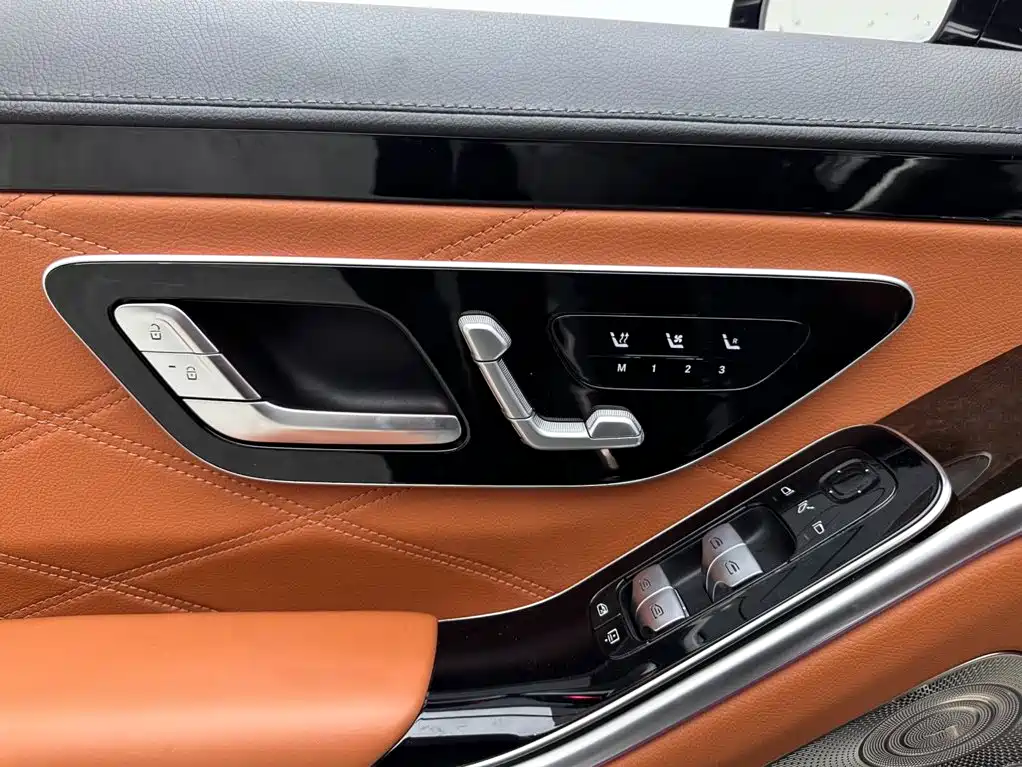 Mercedes-Benz S-Class — миниатюра 15