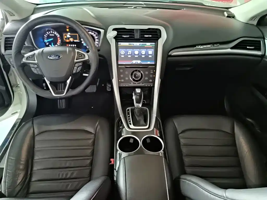 Ford Mondeo — миниатюра 10