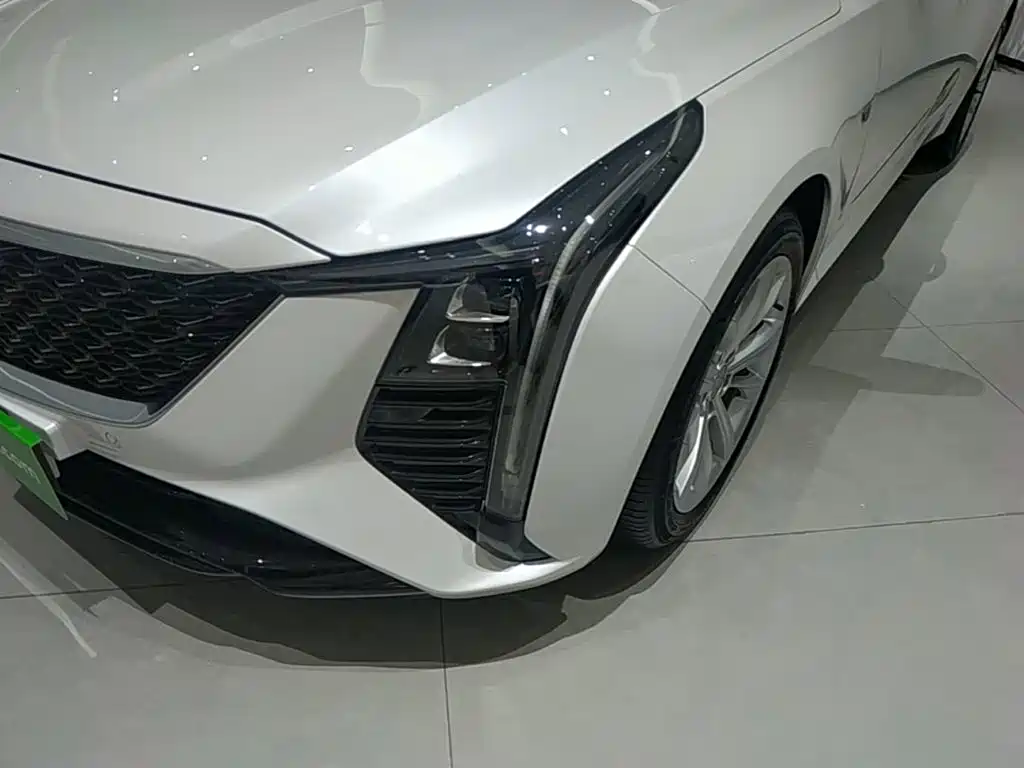 Cadillac CT5 — миниатюра 24