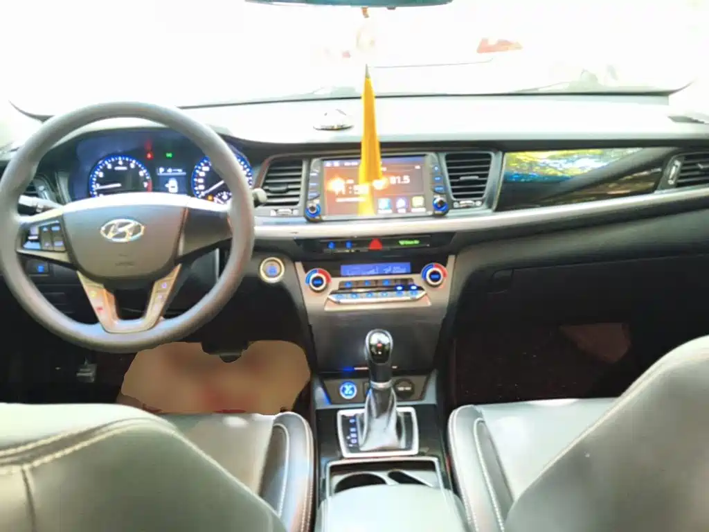 Hyundai Mistra — миниатюра 10