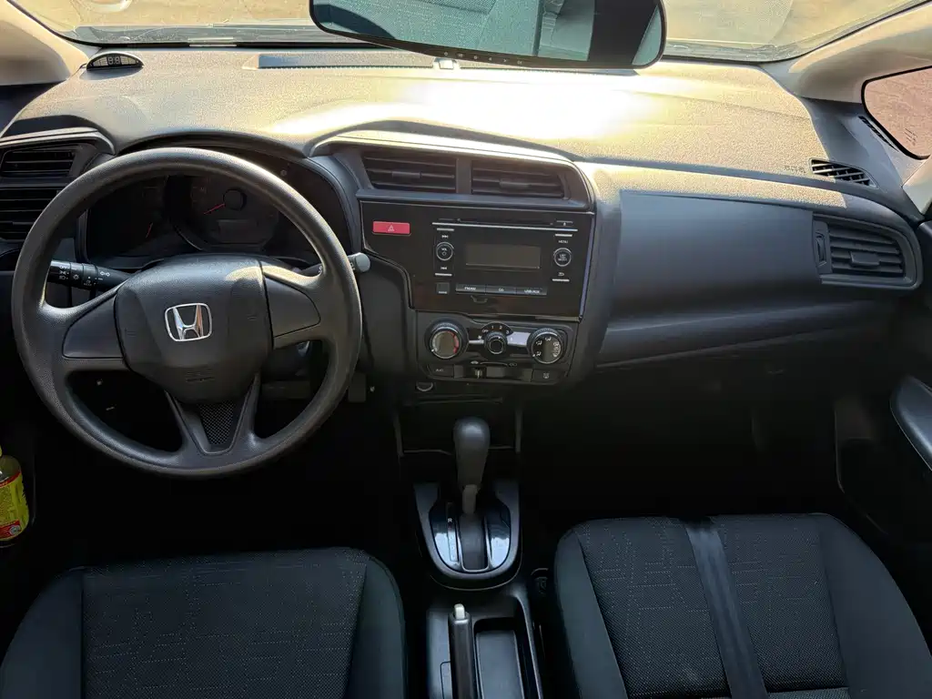 Honda Fit — миниатюра 6