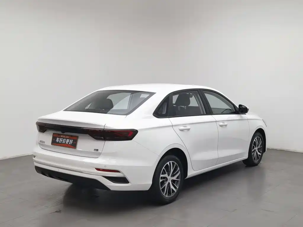 Geely Emgrand — миниатюра 2