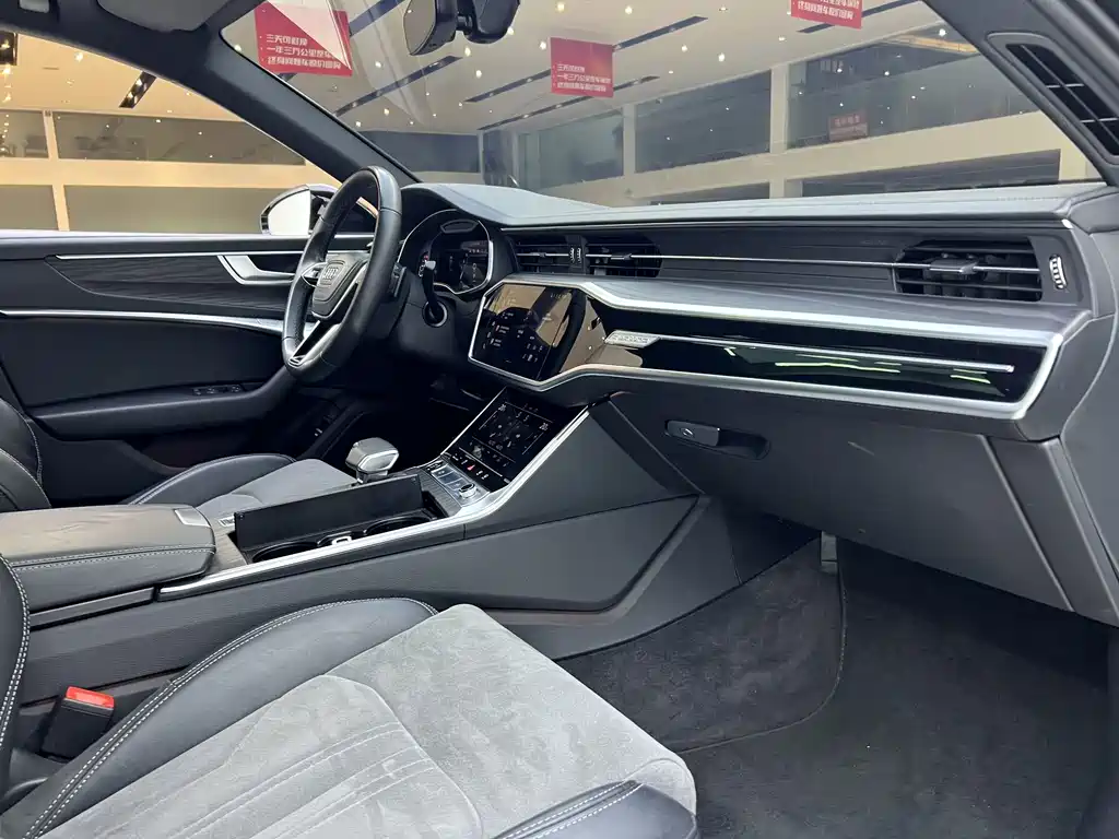 Audi A6L — миниатюра 9