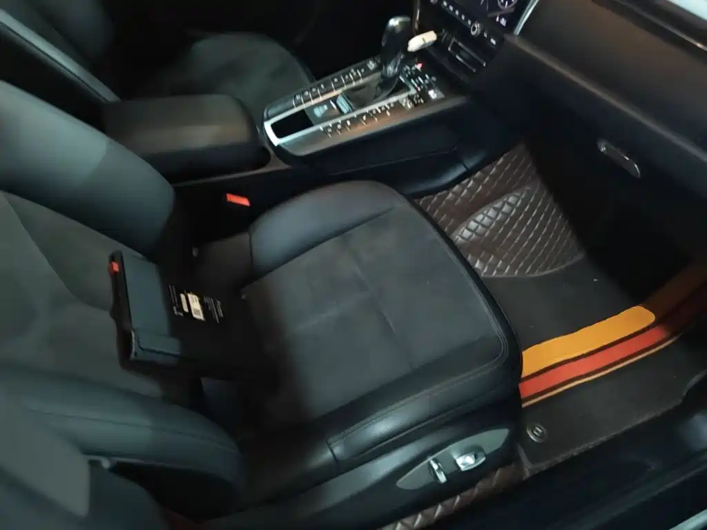 Porsche Macan — миниатюра 25