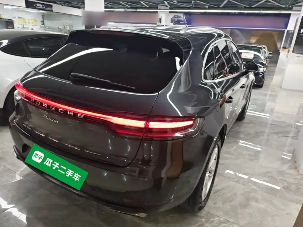 Porsche Macan — миниатюра 7