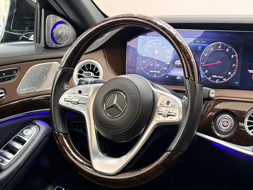 Mercedes-Benz S-Class — миниатюра 12